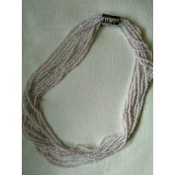 Ketting kraaltjes wit/roze/lila magneetsluiting