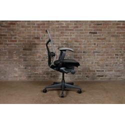 Herman Miller Mirra bureaustoel bij TheReSales
