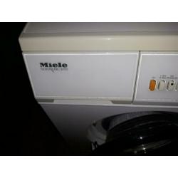 Te koop miele wasmachine 1600 toeren
