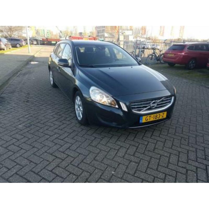 Volvo V60 1.6 DRIVe R-Design