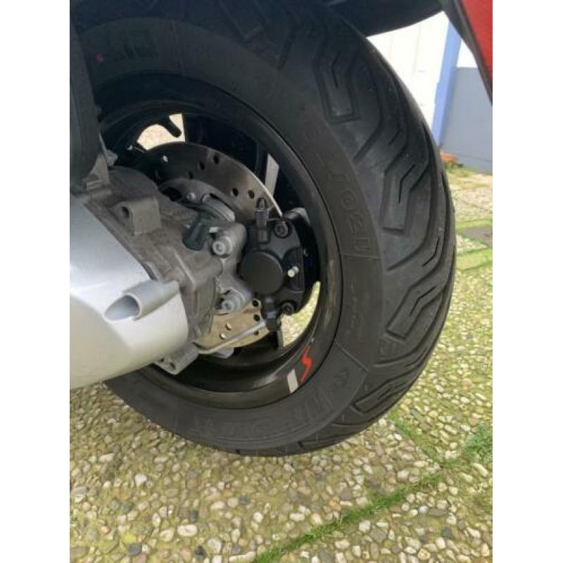 Vespa gts hpe velgen Nieuw