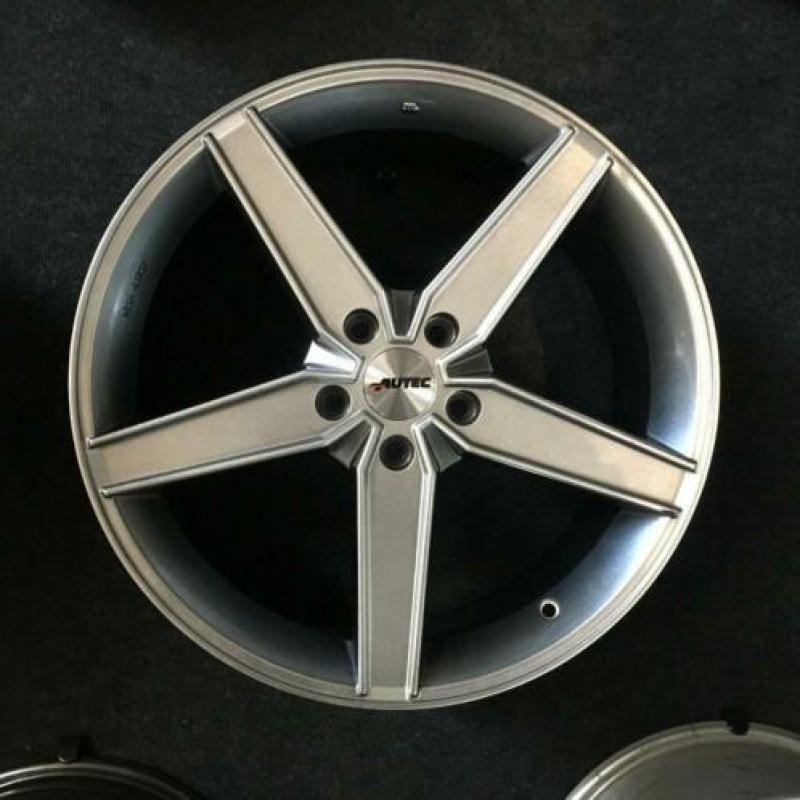 Autec lichtmetaal velgen 19"inch 5x114.3 Kia Honda Mazda