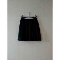 Rok. Zwart. Stretch. Maat M. Nieuw! Met prijskaartje