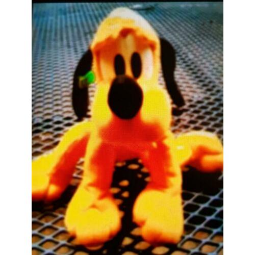 Mattel Disney Pluto knuffel. No.19