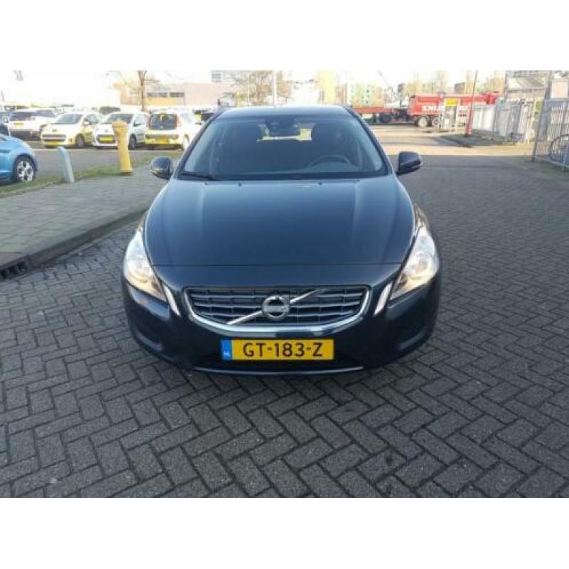 Volvo V60 1.6 DRIVe R-Design