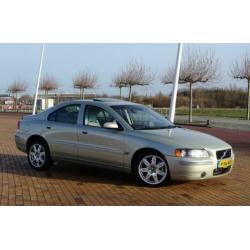 Volvo S60 2.5 T AWD Geartronic 91dkm! Full Options Youngtime