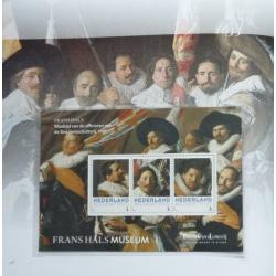Boek inclusief 3 velletjes persoonlijke postzegels Frans Hal