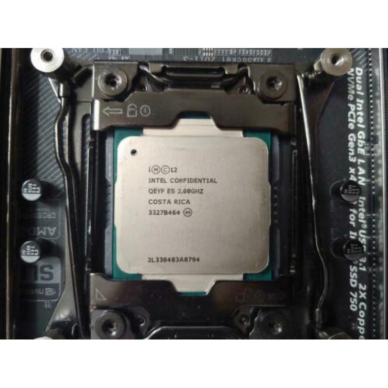 gigabyte designare ex x99 + 12core xeon es en 16gb ram