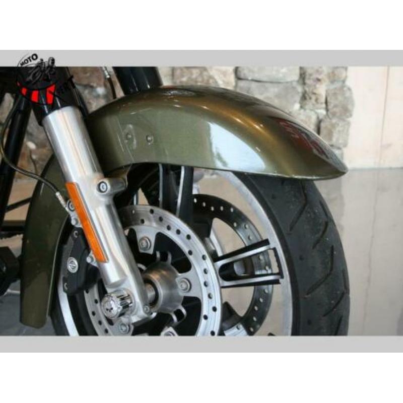 HARLEY DAVIDSON FLHX Street Glide 103 Ci (bj 2016)