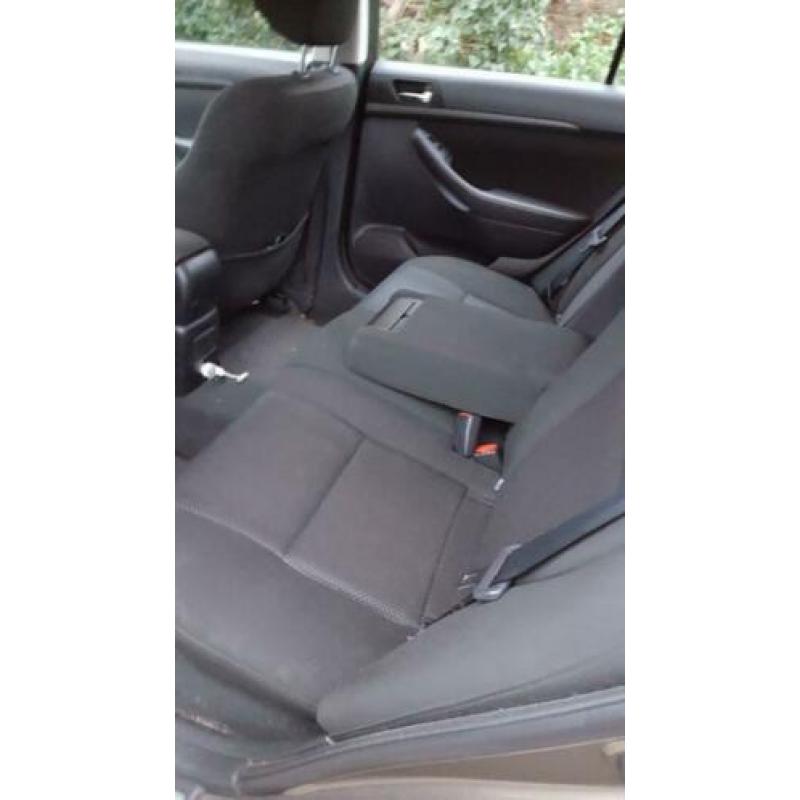 Toyota Avensis Wagon 2.0D-4D Linea Luna