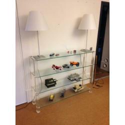 Glazen open vitrinekast design BOR
