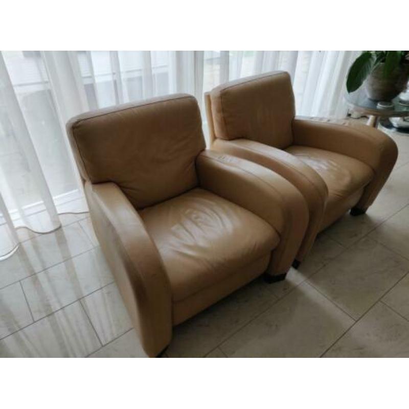 2 leren fauteuils te koop
