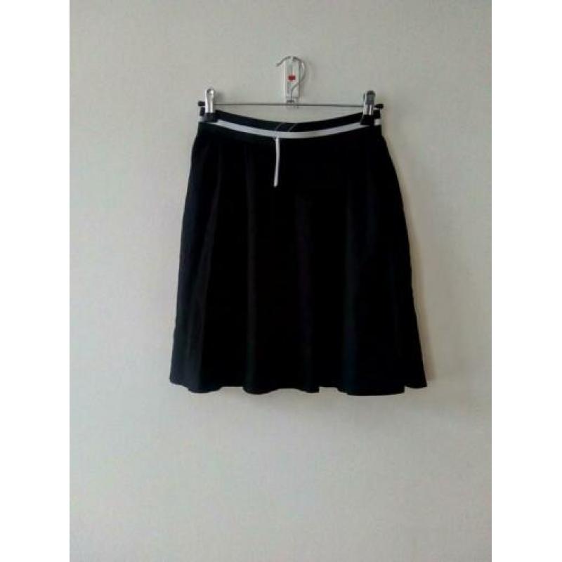 Rok. Zwart. Stretch. Maat M. Nieuw! Met prijskaartje