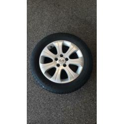 16 inch Opel Zafira velgen met zomerbanden!