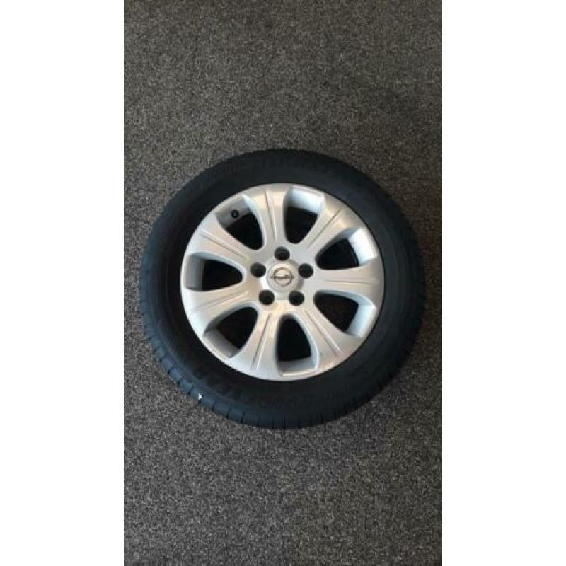 16 inch Opel Zafira velgen met zomerbanden!