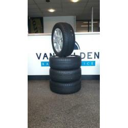 16 inch Opel Zafira velgen met zomerbanden!
