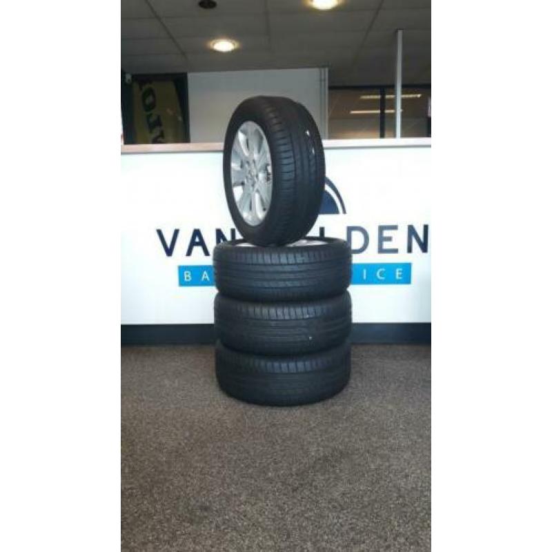 16 inch Opel Zafira velgen met zomerbanden!