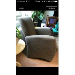 2 stoelen (fauteuils)