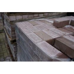 Te koop betonklinkers 8 cm heidekleur
