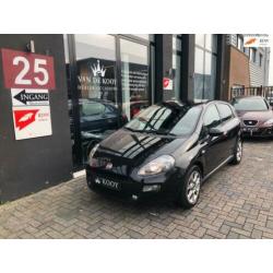 Fiat Punto Evo 0.9 TwinAir Lounge 6/12 M Garantie!