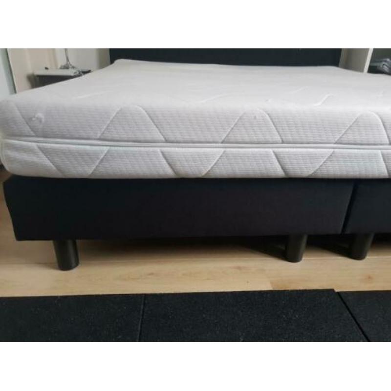 Boxspring 180x200 (+ eventueel matras)