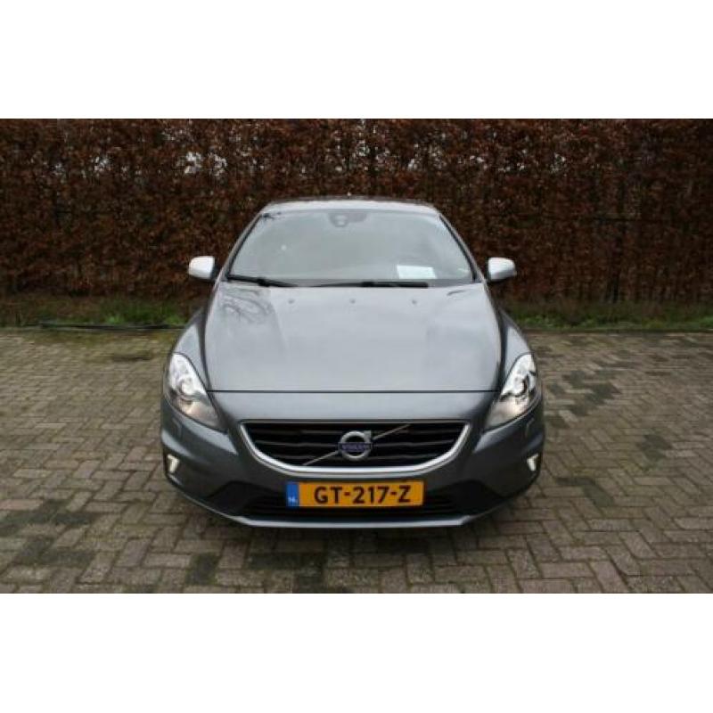 Volvo V40 2.0 D2 R-Design Business NAVI (bj 2015)
