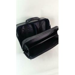 Targus laptoptas, notebook koffer, zwart en nieuw. 5A3