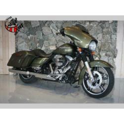 HARLEY DAVIDSON FLHX Street Glide 103 Ci (bj 2016)