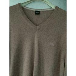 D22 HUGO BOSS: maat XL=56/58 oud-roze fijn gebreide trui