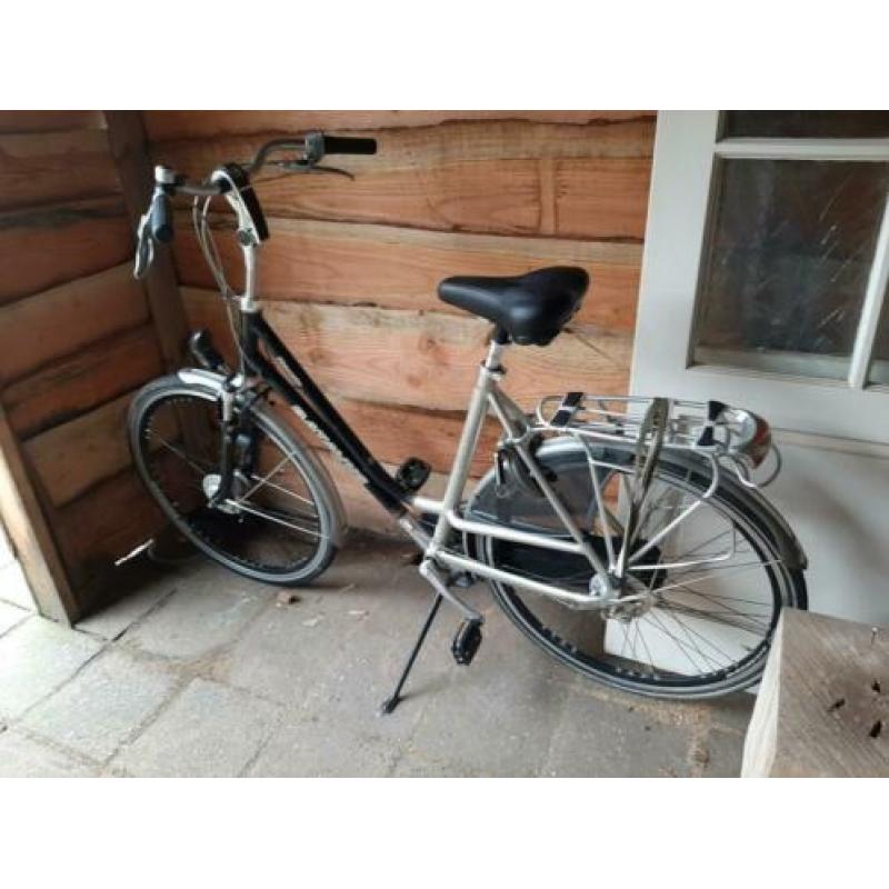 28 inch batavus fiets. Zeer netjes en goed.