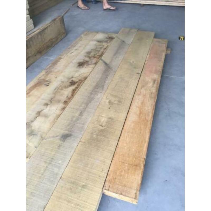 eiken balken 53mm dik,uitstraling wagondelen! tafels??