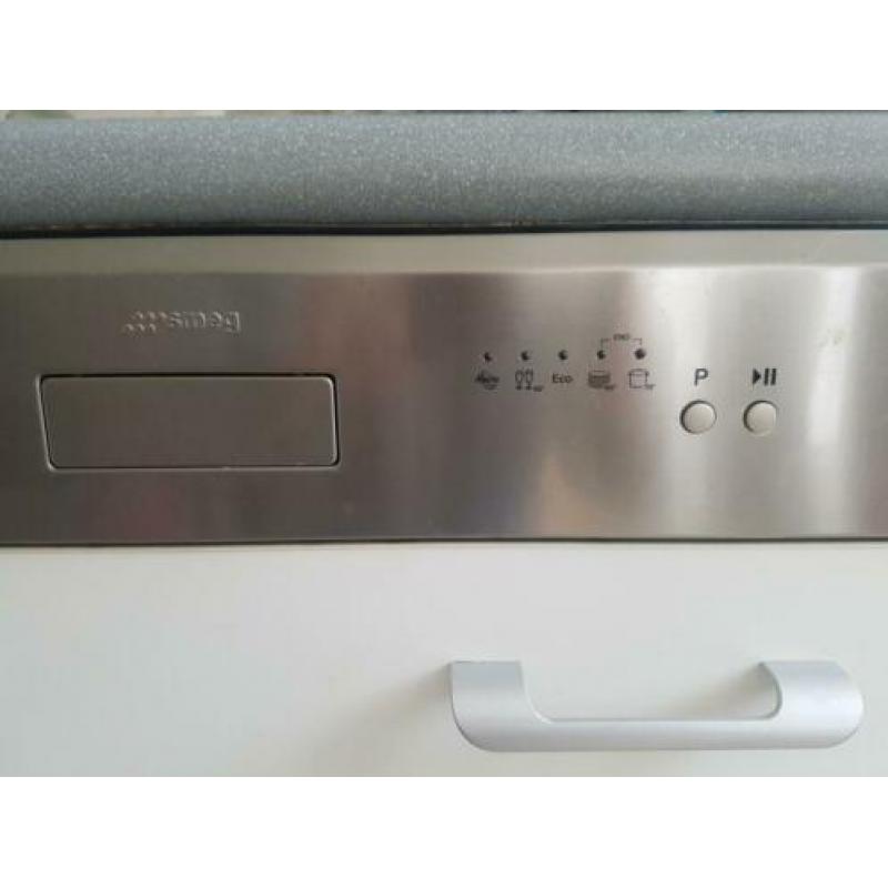 SMEG inbouw vaatwasser zgan, ivm nieuwe keuken
