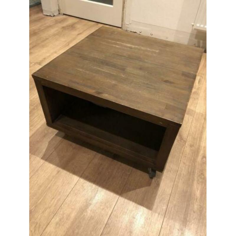 Salontafel op wieltjes