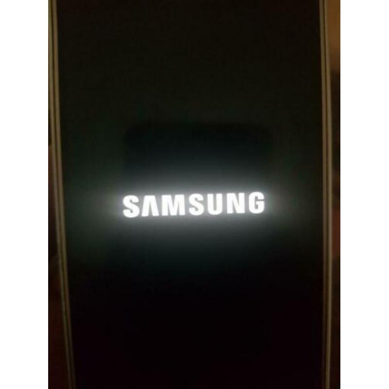 Samsung Galaxy.. j3 zonder lader..