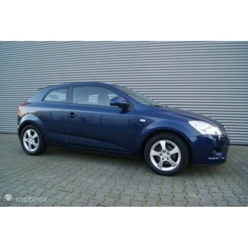 Kia pro_cee'd 1.4 16v 3DRS COUPE AIRCO ..... 91400 km N.A.P
