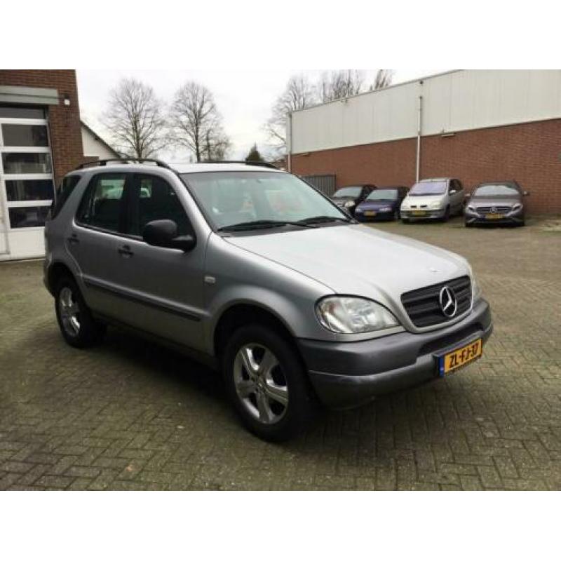 Mercedes ML 320 4MATIC AUT 1999 youngtimer