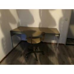 Gratis bureau en bureaustoel