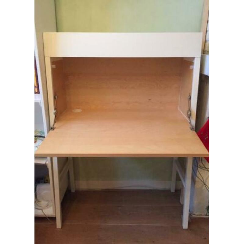 Bureau / buro / secretaire en stoel, zie foto's