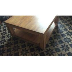 Zeer nette zware salontafel