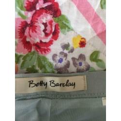 Rok van Betty Barclay maat 42