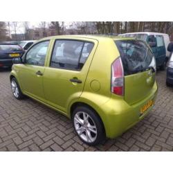 Nw mod daihatsu sirion 1.0 2007 fijne hoge instap auto inst