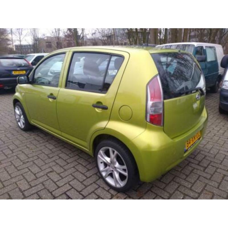 Nw mod daihatsu sirion 1.0 2007 fijne hoge instap auto inst