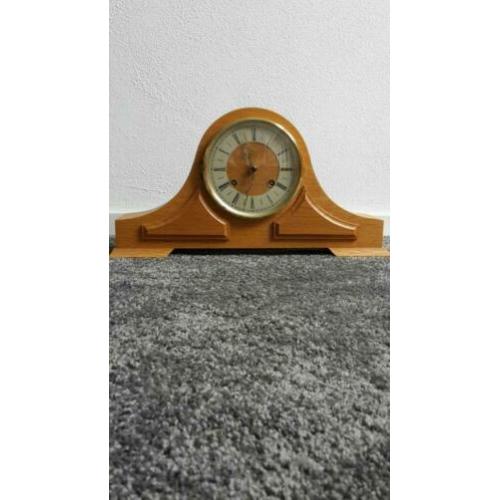 Tafelklok /pendule van Franz Hermle