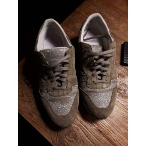 legergroene sneakers