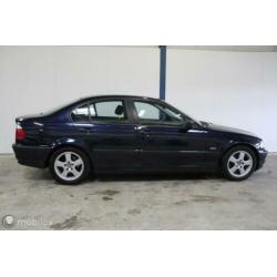 BMW 3-serie 318i Executive