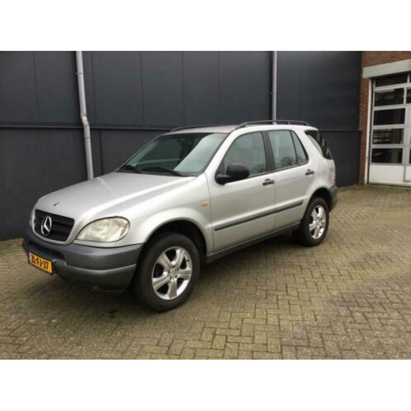Mercedes ML 320 4MATIC AUT 1999 youngtimer