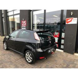 Fiat Punto Evo 0.9 TwinAir Lounge 6/12 M Garantie!