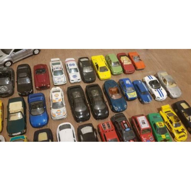 Welly Maisto Burago modelauto Ferrari Lamborghini Porsche