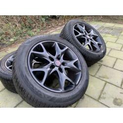 Set winterbanden met 18” velgen voor transporter