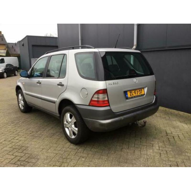 Mercedes ML 320 4MATIC AUT 1999 youngtimer